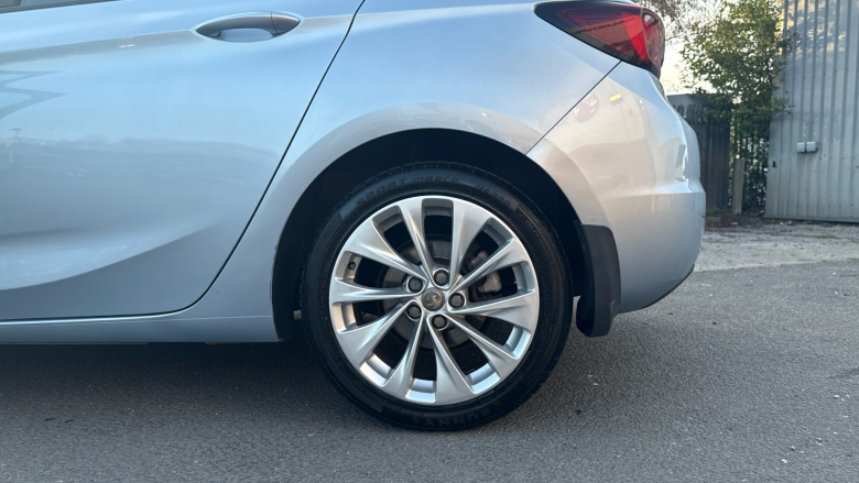 Vauxhall Astra 1.4T 16V 125 Energy 5dr Petrol Hatchback